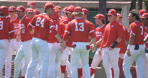 Mavs sweep Redlands in key conference match-up