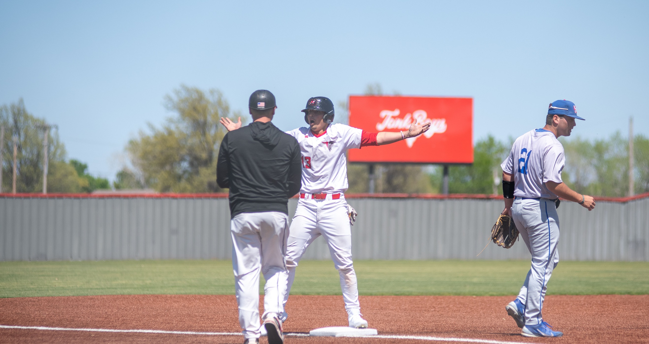 Mavs rally past #11 Western 9-7