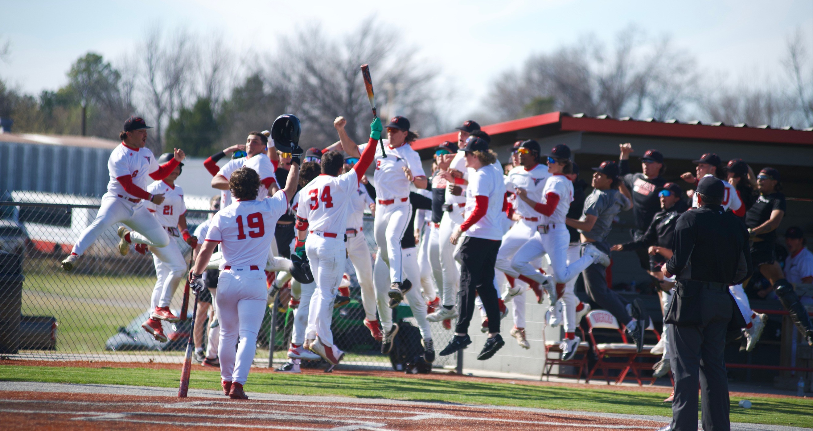 Mavs rally past NOC Enid 15-10