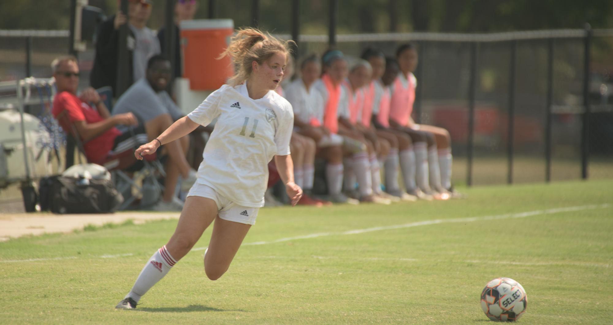 #16 Mavs slips past #11 Rose State 1-0