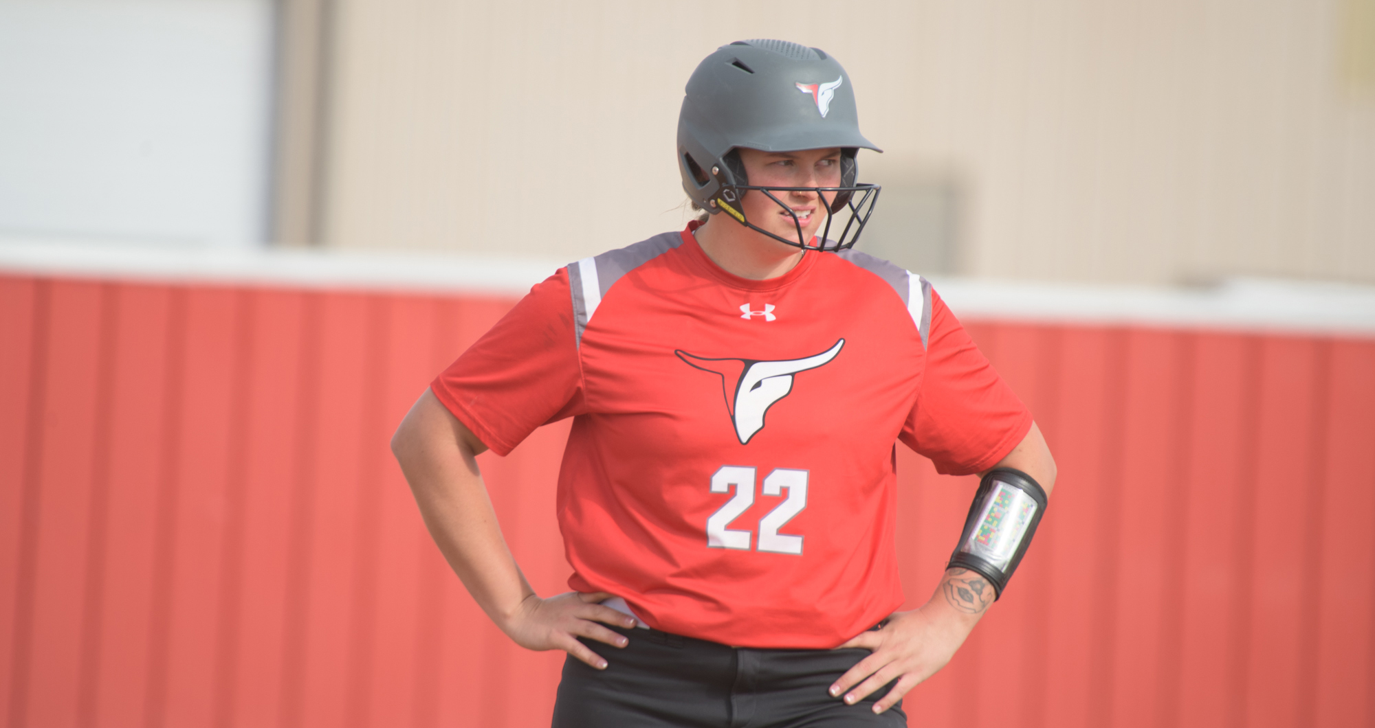 Mavs split with MACU JV
