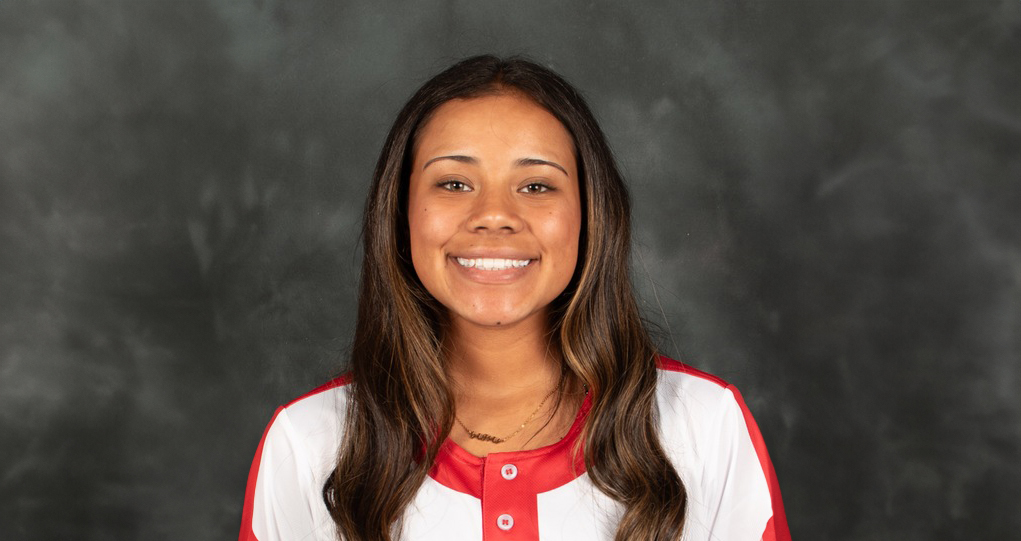 Mavs fall to Connors in conference doubleheader